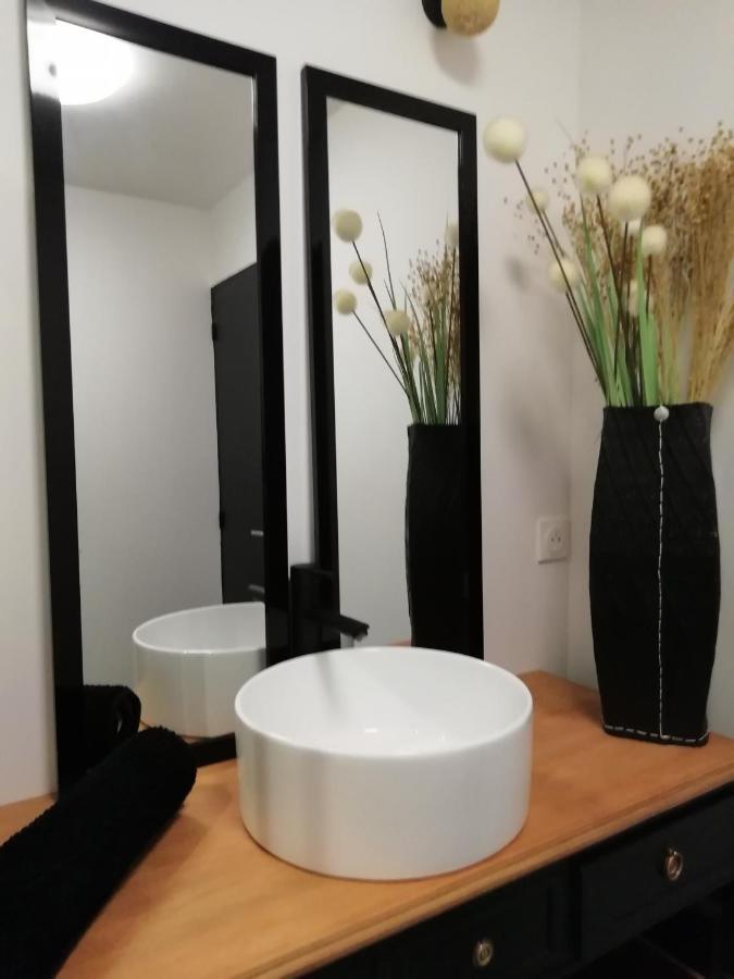 קונקרנו Appartement Topaze מראה חיצוני תמונה